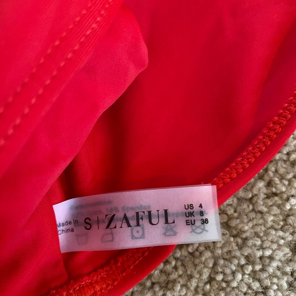 Cute red Zaful bikini - Picture 3 of 4